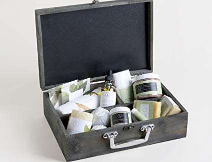 Natural Gift Basket for Men - Grooming Gift - By Lizush